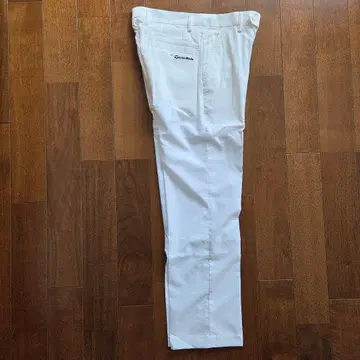 새상품 TaylorMade 팬츠 76 화이트 흰색 테일러메이드