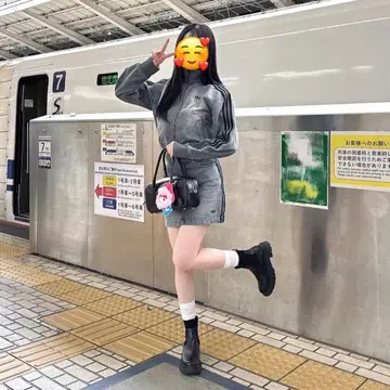 타니자키 사야 착용 adidas