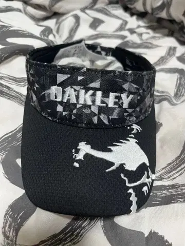 OAKLEY 바이저 블랙 그래픽 디자인
