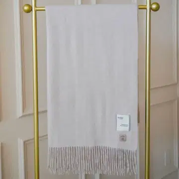 HLT Cashmere-blend Fringe Scarf
