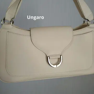 새상품급 Ungaro 아이보리 핸드백