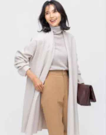 23구 코디건 코트 아이보리 계열 사이즈 38