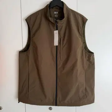 UNIQLO 윈드프루프 베스트 올리브 XL