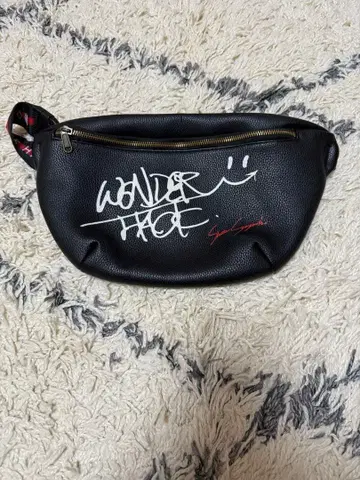 AAA 스에요시 슈타 WONDER HACK 숄더백