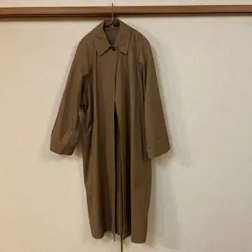 뮤즈의 베이지 트렌치코트 롱 기장