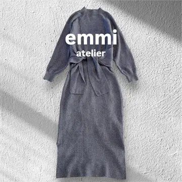 [ 새상품급 ] emmi atelier 허리 마크 니트 원피스 그레이