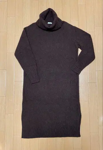프레이 아이디 다크 브라운 터틀넥 니트 원피스