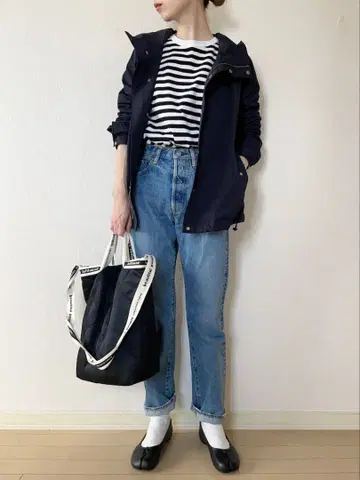 FRAMeWORK 마운틴 후드티 네이비 38