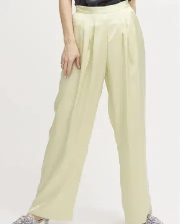 Ameri RELAX SILKY STRIGHT PANTS