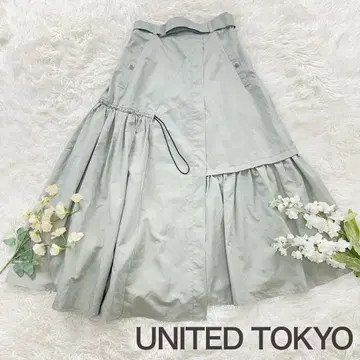 새상품급 유나이티드 도쿄 테아 볼륨 스커트 정가 2.4만엔