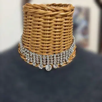 크리스탈 장식의 엘레강트 초커 목걸이 1