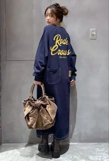 로데오 크라운 래글런 칼라 스티치 원피스 네이비