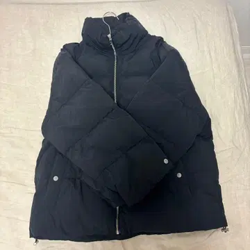 Adrer 블랙 다운 자켓