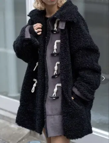 폴리에스테르 100% 무스탕 코트 CIAOPANIC