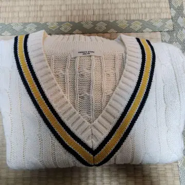 FREAK'S STORE V넥 슬리브리스 스웨터 프리 사이즈