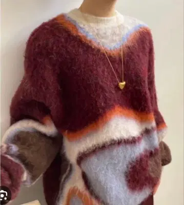 23AW BODY LINE ABORIGINE ART KNIT TOP