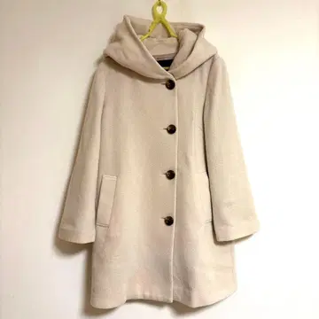 언타이틀 후드 부착의 부드러운 아이보리 롱 코트