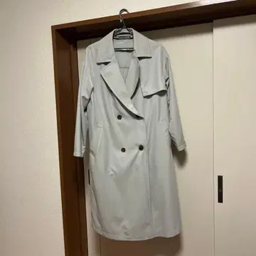 그레이 더블 브레스트 코트