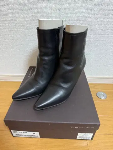 PELLICO 블랙 부티 38