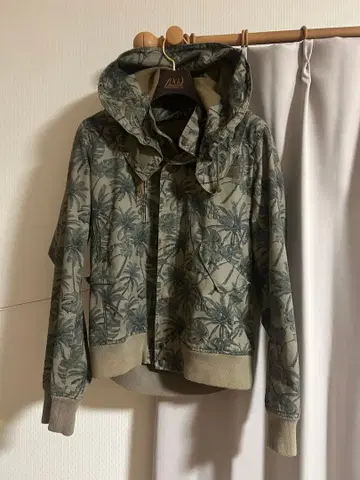 SHIPS 야자수 패턴 마운틴 파카