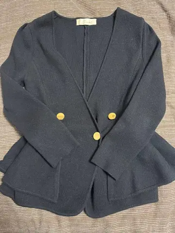 Snidel 블랙 노카라 자켓