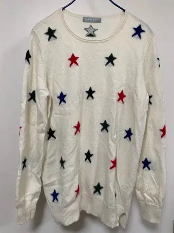 별 패턴 화이트 긴팔 니트 스웨터