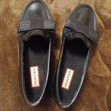 새상품급 HUNTER 블랙 로퍼