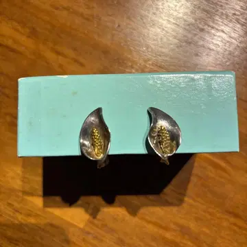 작가가 만든 귀찌