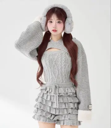 다리치 프릴 니트 콤비네존 그레이