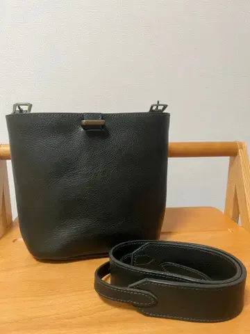 LONA 아코테 숄더 S 브리티시 그린