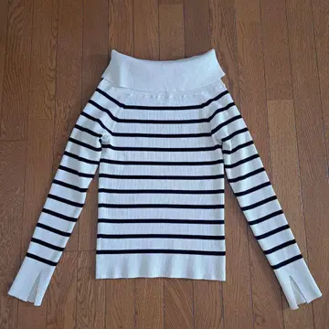 24AW 노블 오프숄더 니트 보더