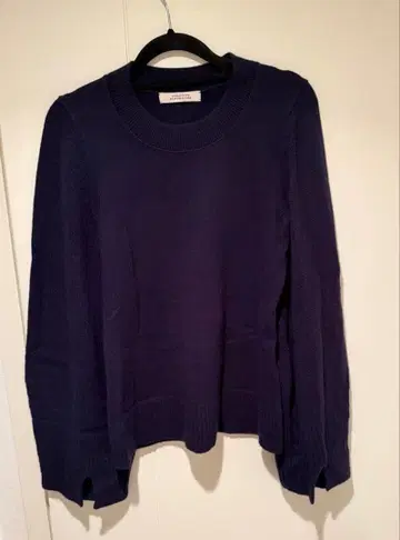 네이비 니트 울 캐시미어 혼방 스웨터