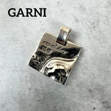 GARNI 가르니 스퀘어 실버 플레이트 목걸이 탑 펜던트 탑