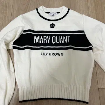 릴리 브라운 LILY BROWN 마리콴트 콜라보 긴팔 니트