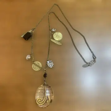 스나오 쿠와하라 펜던트 목걸이