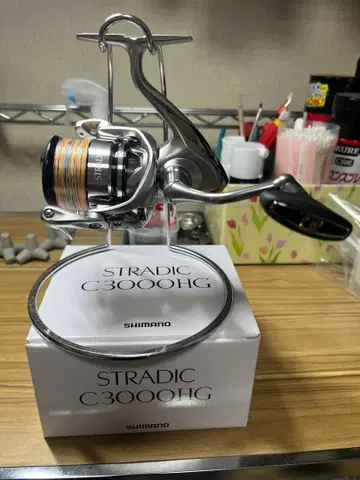 시마노 19 스트라딕 C3000HG 개봉 미사용품