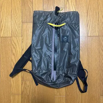 RawLow Mountain Works Cocoon Pack Tarmac