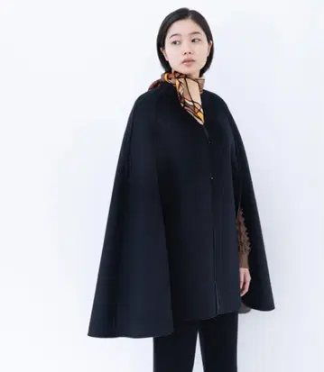 Harris Grace Cashmere Reversible Cape