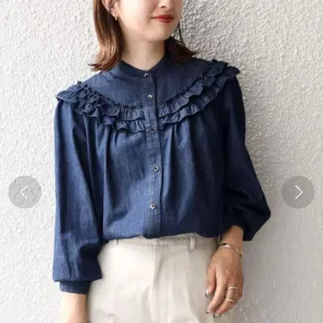새상품급 쉽스 개더 프릴 데님 블라우스 손세탁 가능