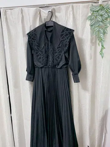 레이스 옷깃 블랙 롱 원피스