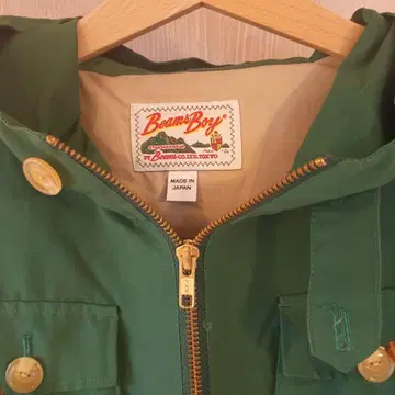 Beams Boy 후드 부착 그린 컬러 마운틴 파카