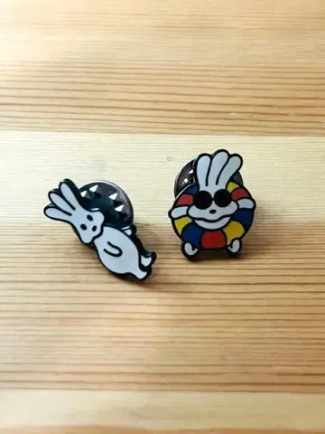 밤과 케로 오지기짱 핀 배지 2개 세트
