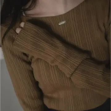 long sleeve rib knit light brown