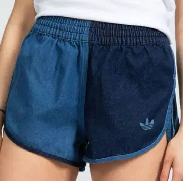 adidas 데님 숏팬츠 제니 착용