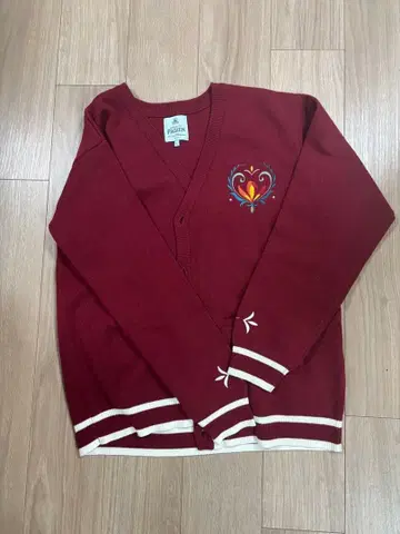 홍콩 디즈니 안나 자수 가디건