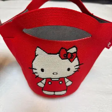 헬로키티 루트 토트 미사용