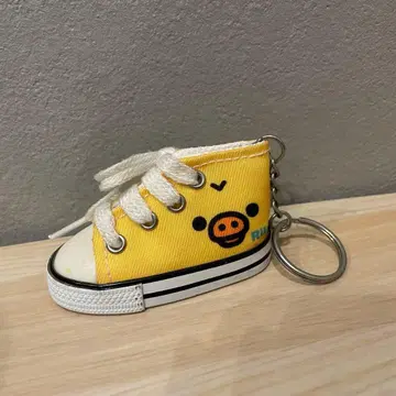 초레어 키이로이토리 스니커즈 스트랩