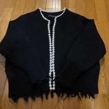 MADISONBLUE 블랙 울 가디건