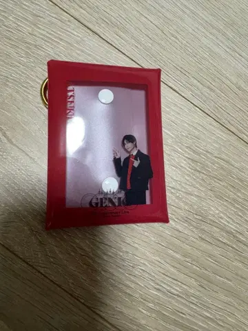 GENIC 멀티 케이스