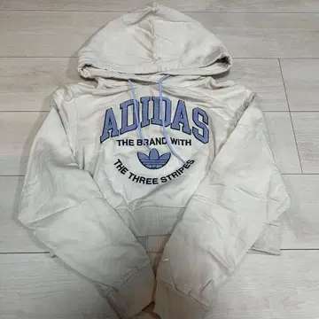 adidas 후드 부착 맨투맨 M 사이즈 크롭 기장